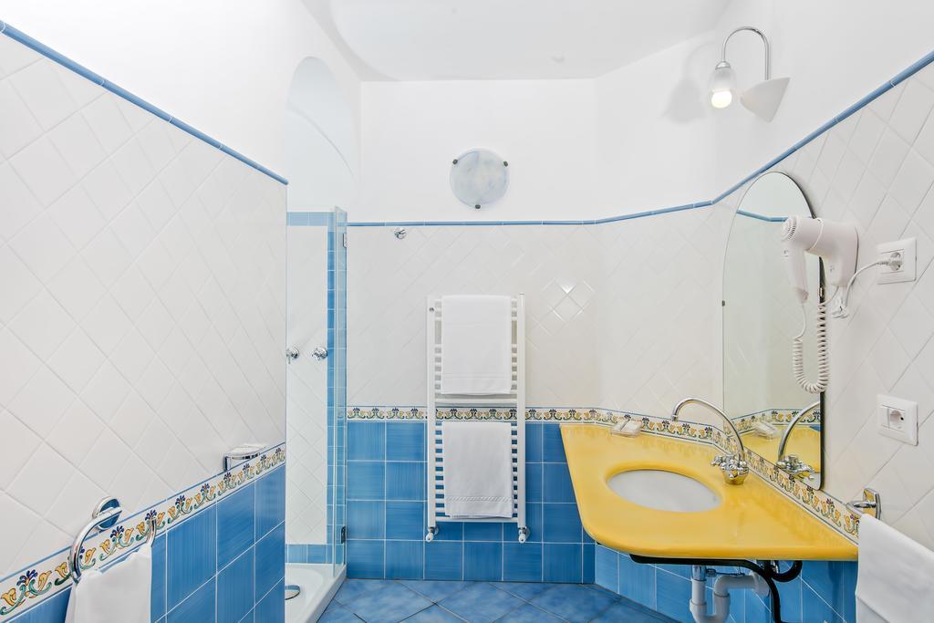פוזיטנו Hotel Vittoria מראה חיצוני תמונה