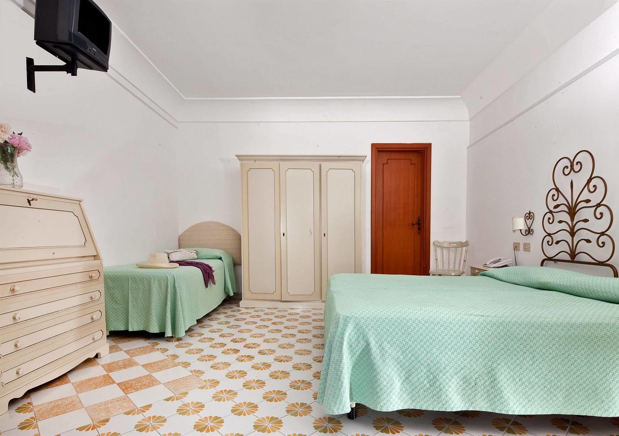 פוזיטנו Hotel Vittoria מראה חיצוני תמונה